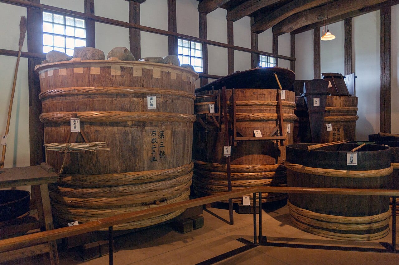 酒蔵の木の仕込み桶